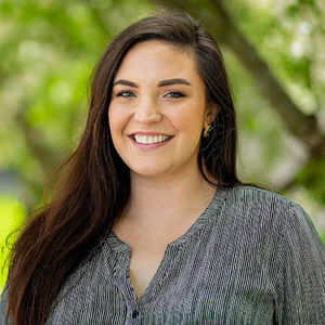 Meet your Posher, Claire